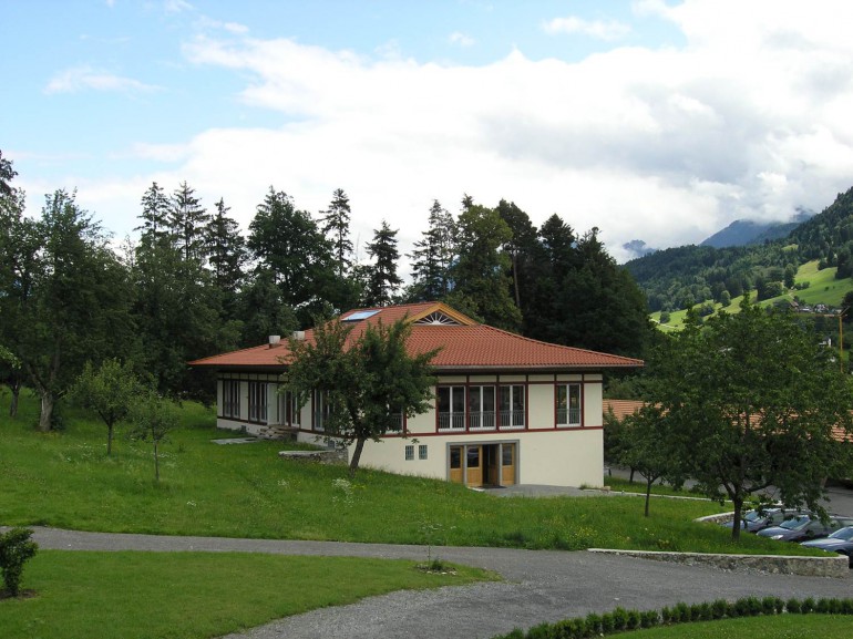 Gästehaus mit Speisesaal